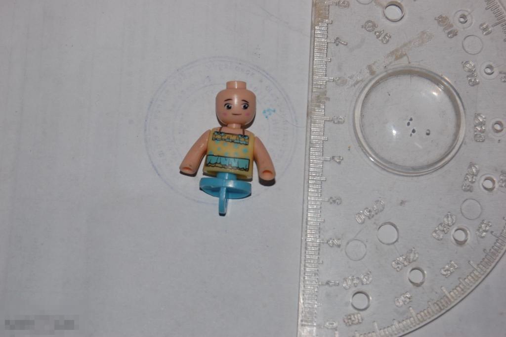 Детали от игрушек и др. солдатики см. описание - конструктор Лего Lego 