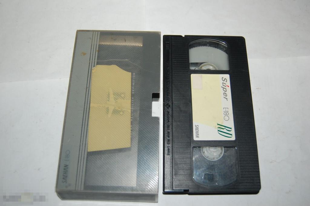 Видеокассета  с записью с телевизора лот № 47 (VHS для записей) 