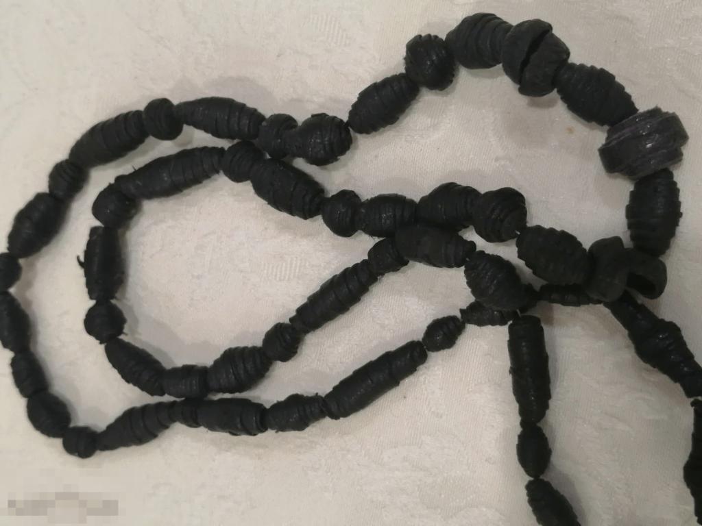 Бусы авторская ручная работа из натуральной кожи 