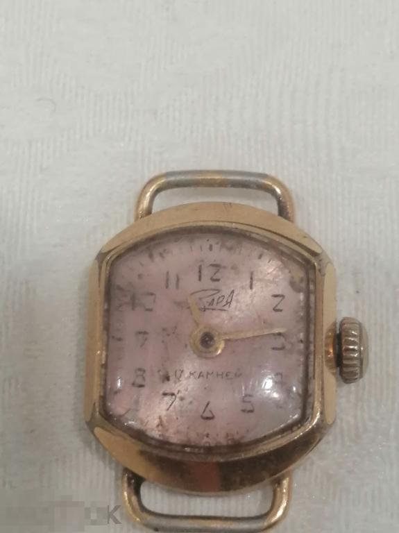 Часы женские наручные механические позолоченные  "Заря" AU 