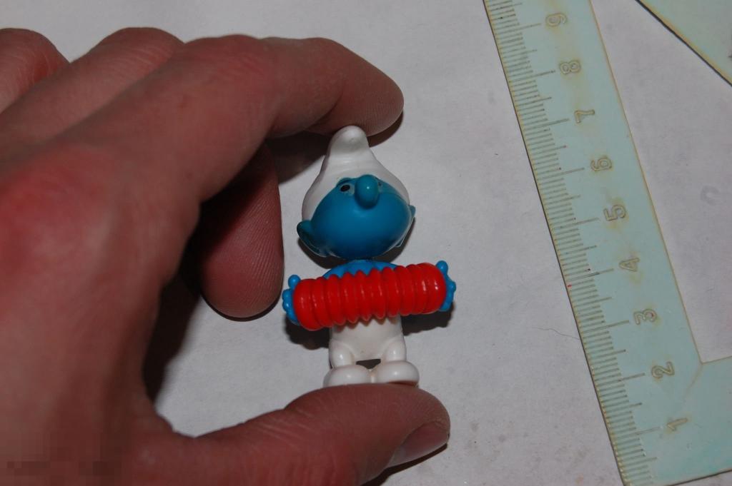 Фигурки Киндеры Kinder Сюрпризы и др. фигурки - Смурфы 