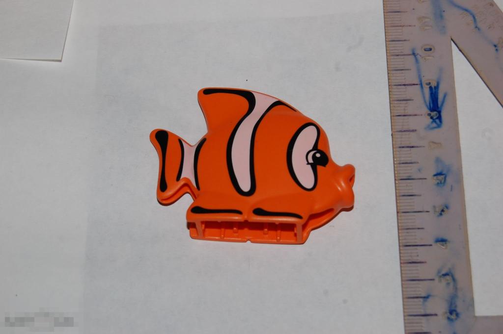 Деталь рыбка от конструктора Lego (оригинал) и др. солдатики см. описание 