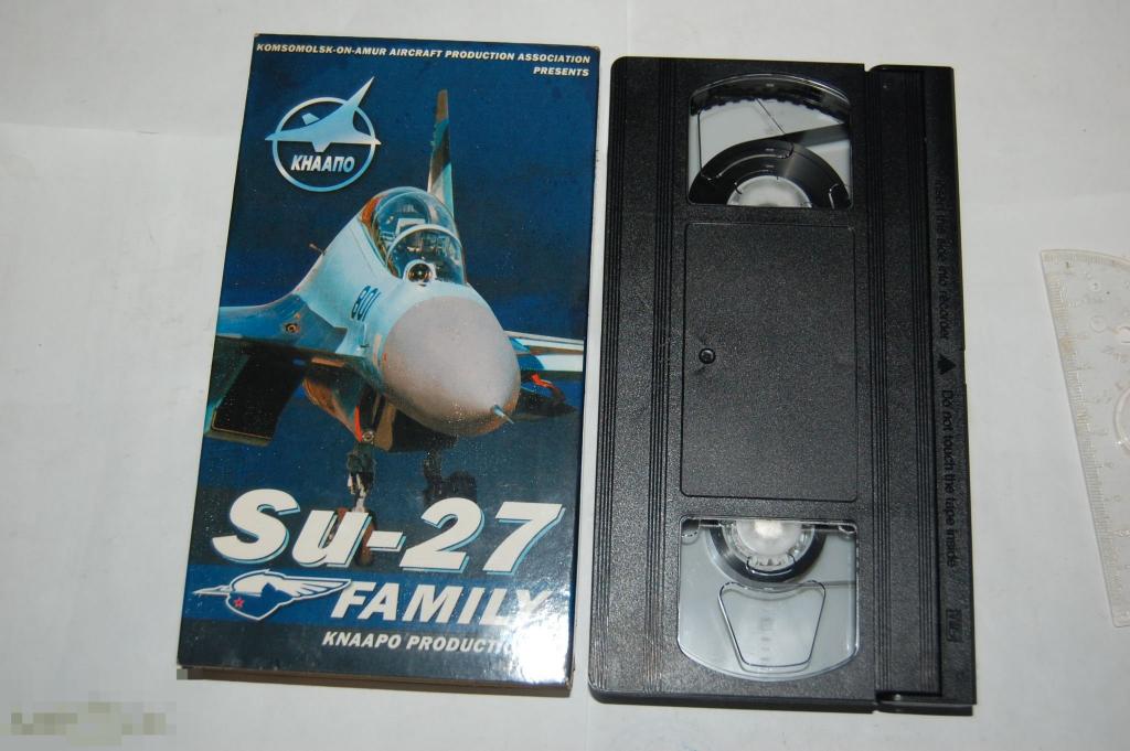 Видеокассета VHS SU-27 Family KnAAPO Production Sukhoi team 