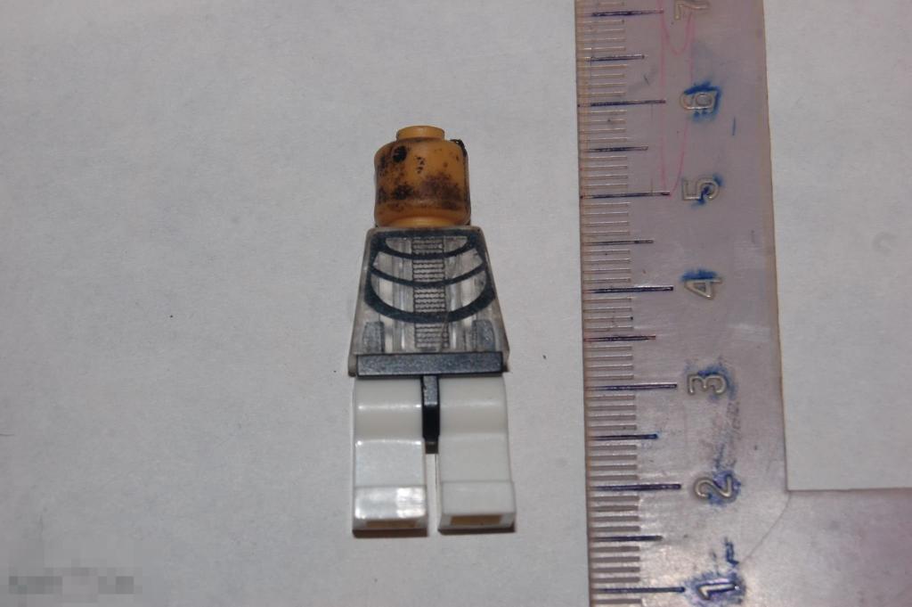 Детали от игрушек и др. солдатики см. описание - конструктор Лего Lego 