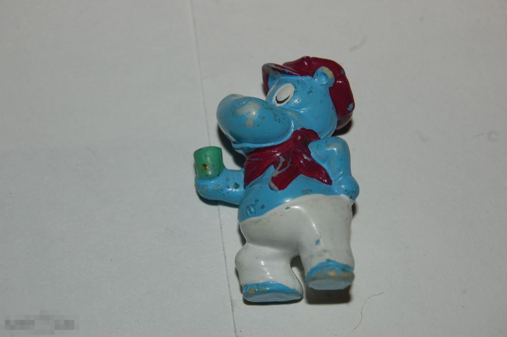 Фигурки Киндеры Kinder Сюрпризы и др. фигурки 