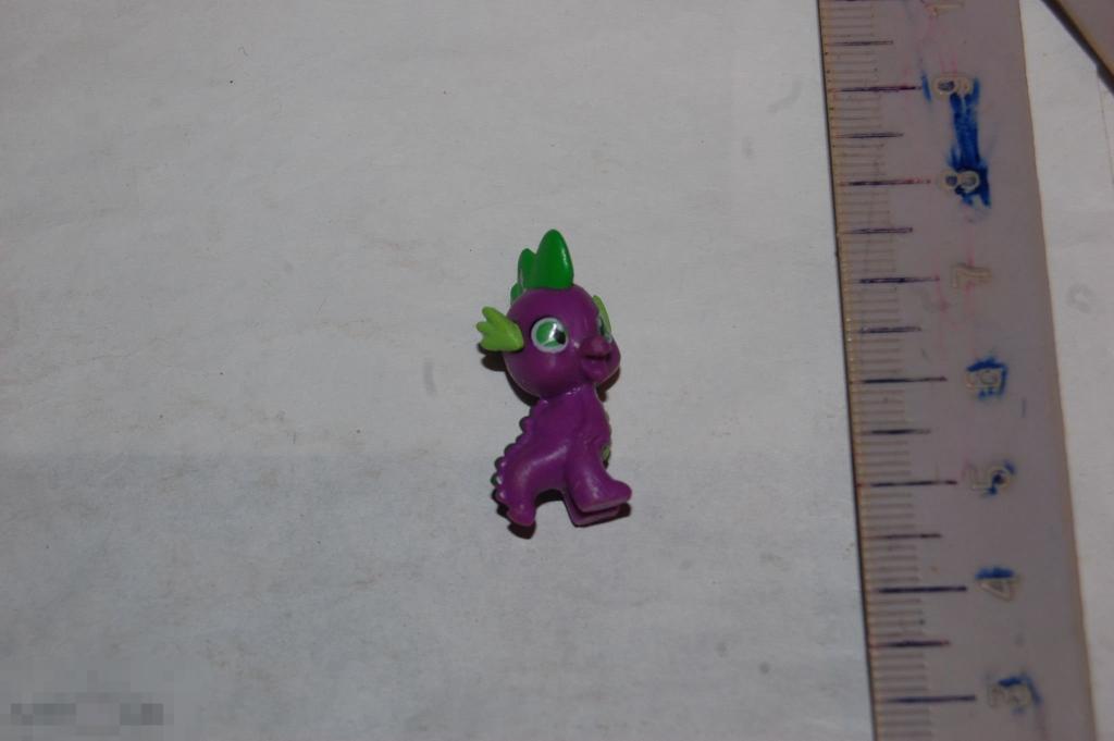 Фигурки Киндеры Kinder Сюрпризы и др. фигурки 