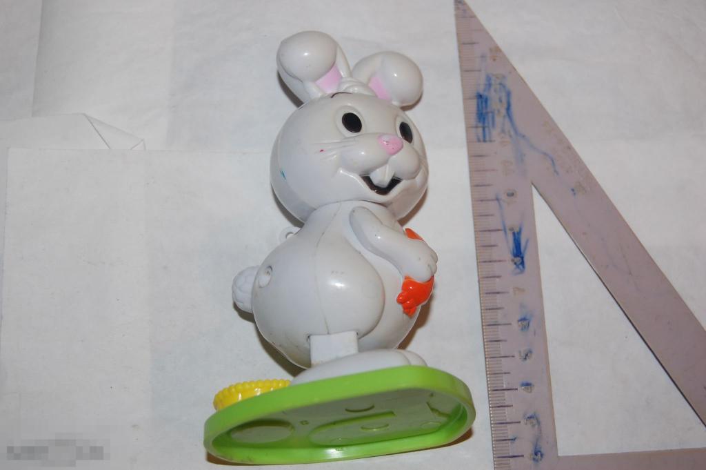 Игрушка Заяц и др. фигурки (см. описание) 