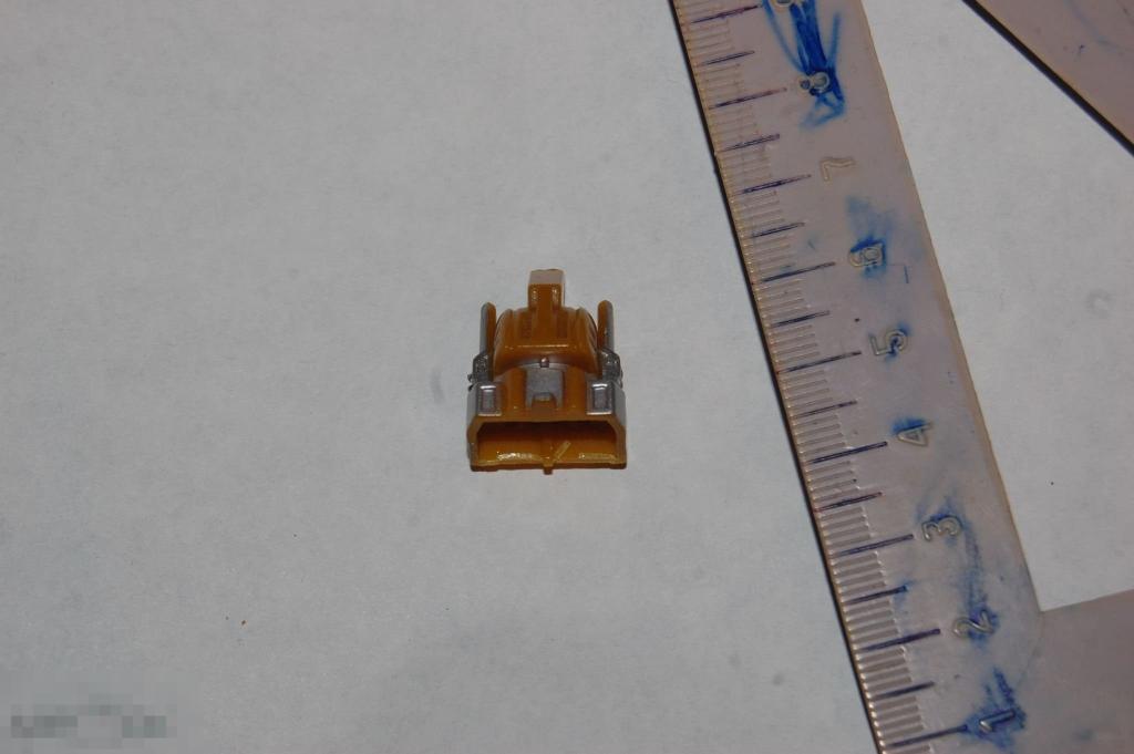 Детали от игрушек и др. солдатики см. описание - трансформеры