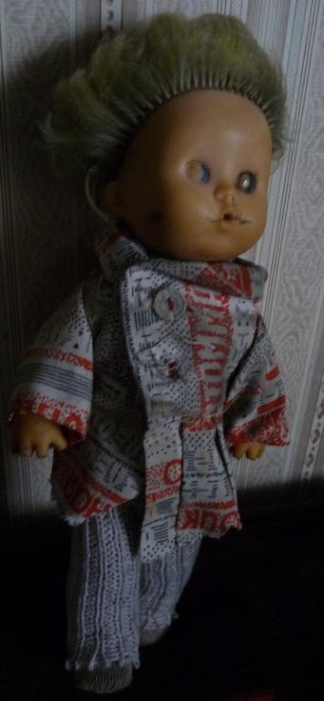 Кукла резиновая 27 см, в одежде с надписями "Ударная стройка" "Волгодонск" "..ТОММАШ"