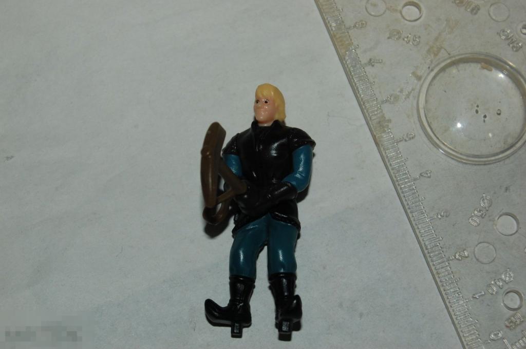 Фигурки Киндеры Kinder Сюрпризы и др. фигурки 