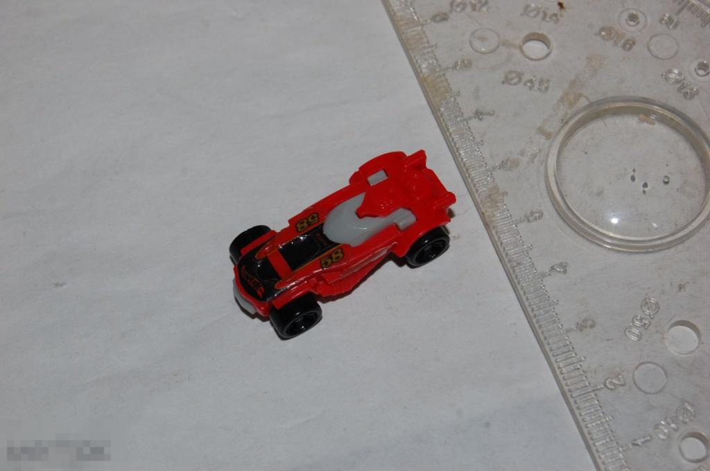 Фигурки Киндеры Kinder Сюрпризы и др. фигурки