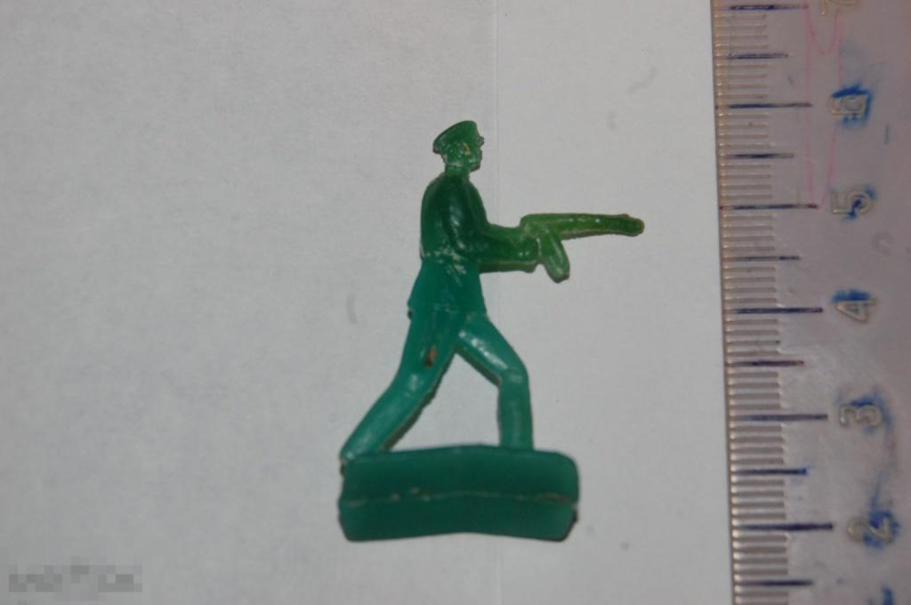 Солдатик СССР или Россия и др. солдатики см. описание - Плоский пограничник