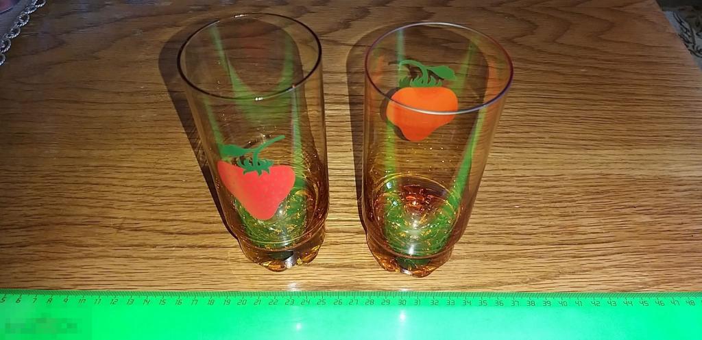 БОКАЛ?ПОСУДА. Стекло.Стакан.БОГЕМИЯ? Винтаж. Редкость.Подарок.СССР. ЖЁЛТОЕ.ЯГОДКИ 