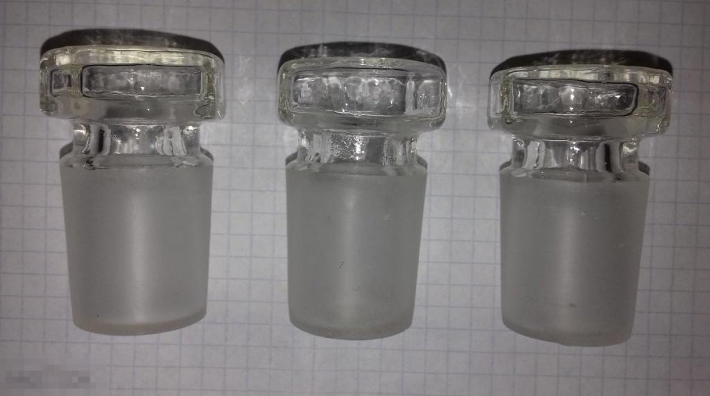 Пробка.Притёртая. Графин?Бутыль? Стекло. Дёшево. Распродажа. Редкость. Подарок женщине. 