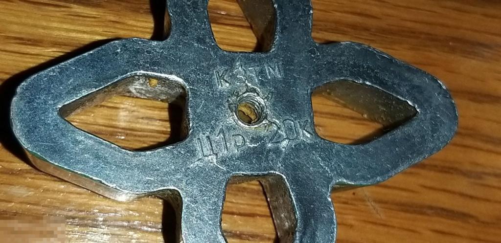 Хворост.Форма.Кухня? СССР.Посуда?Рецепт. Инструмент.Металл.Вафельница. 