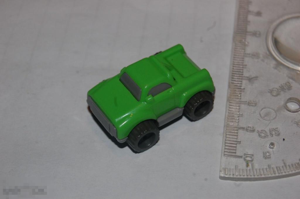 Фигурки Киндеры Kinder Сюрпризы и др. фигурки 