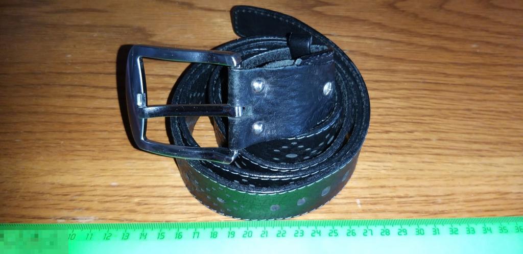 Ремень.Брючный.L - 132 см. Кожа.Перфорированная.Одежда.Ремешок. 