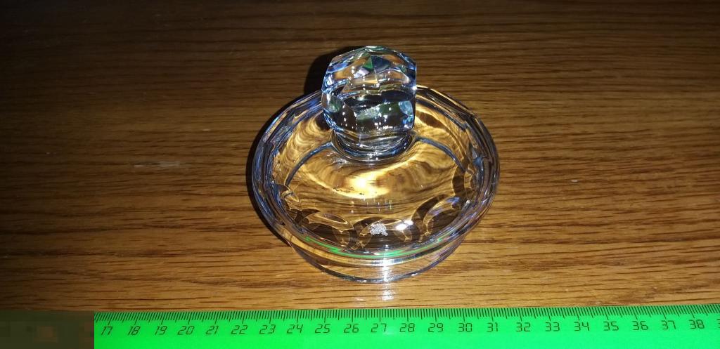 Графин?Хрусталь?Богемия? Крышка.Музейная вещь?Посуда. СТЕКЛО?ПОДАРОК.! 