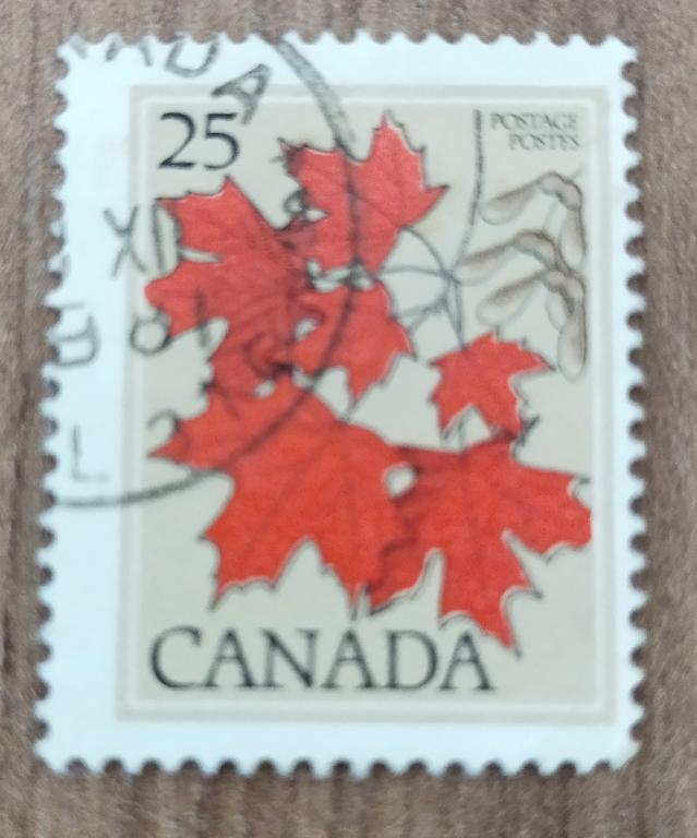 Почтовая марка Канада стандарт Кленовый лист 