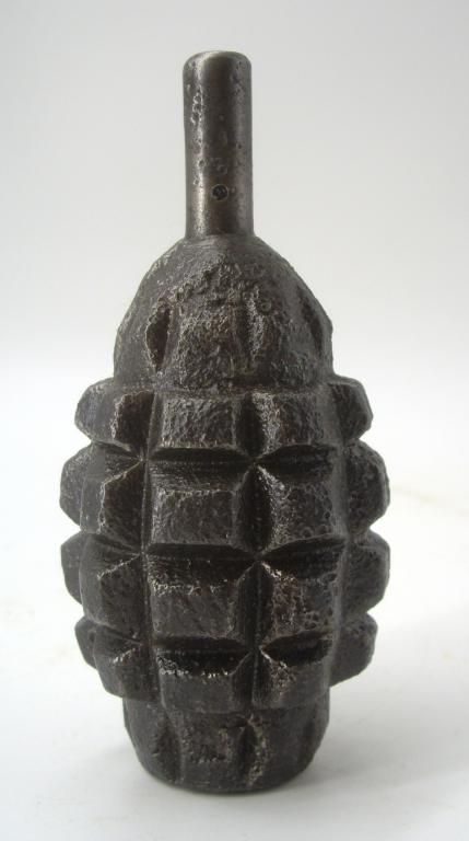 СОВЕТСКАЯ УЧЕБНАЯ РУЧНАЯ ГРАНАТА ВОВ Ф1 ЛИМОНКА РККА НА ВОЙНУ (2)