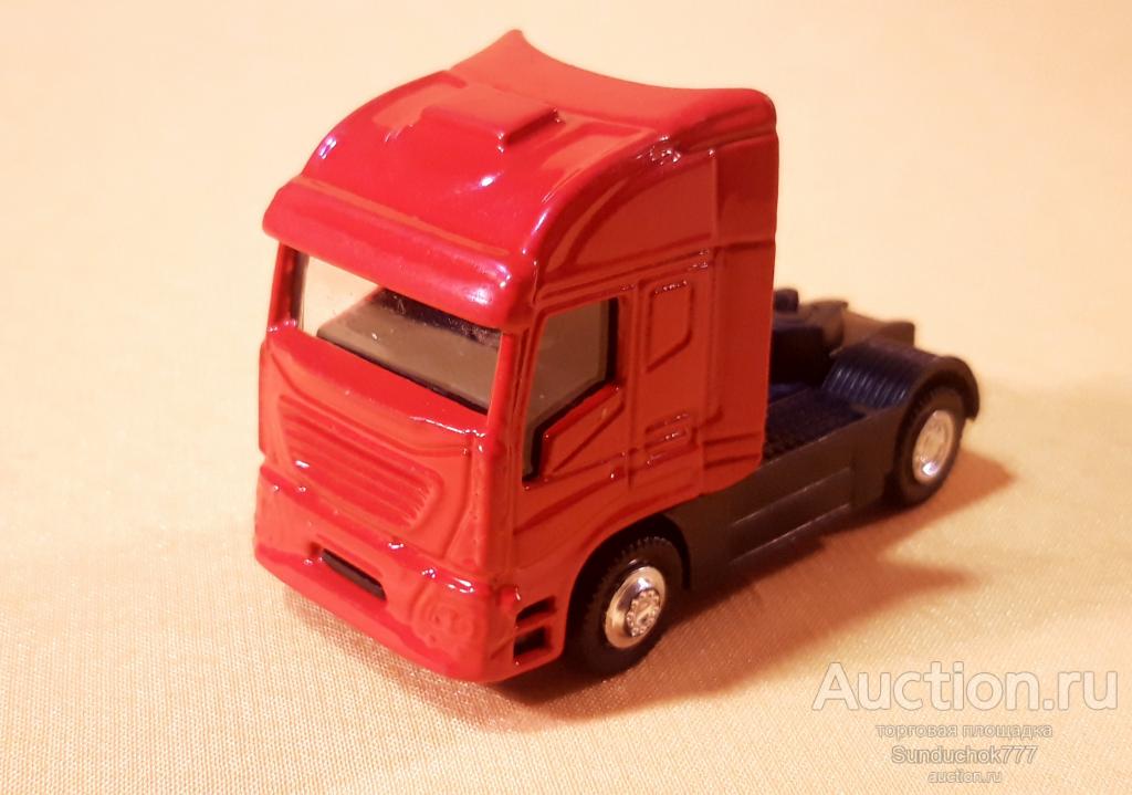 Модель грузового автомобиля сидельный тягач "IVECO Stralis" красная (1/72 или 1/87)