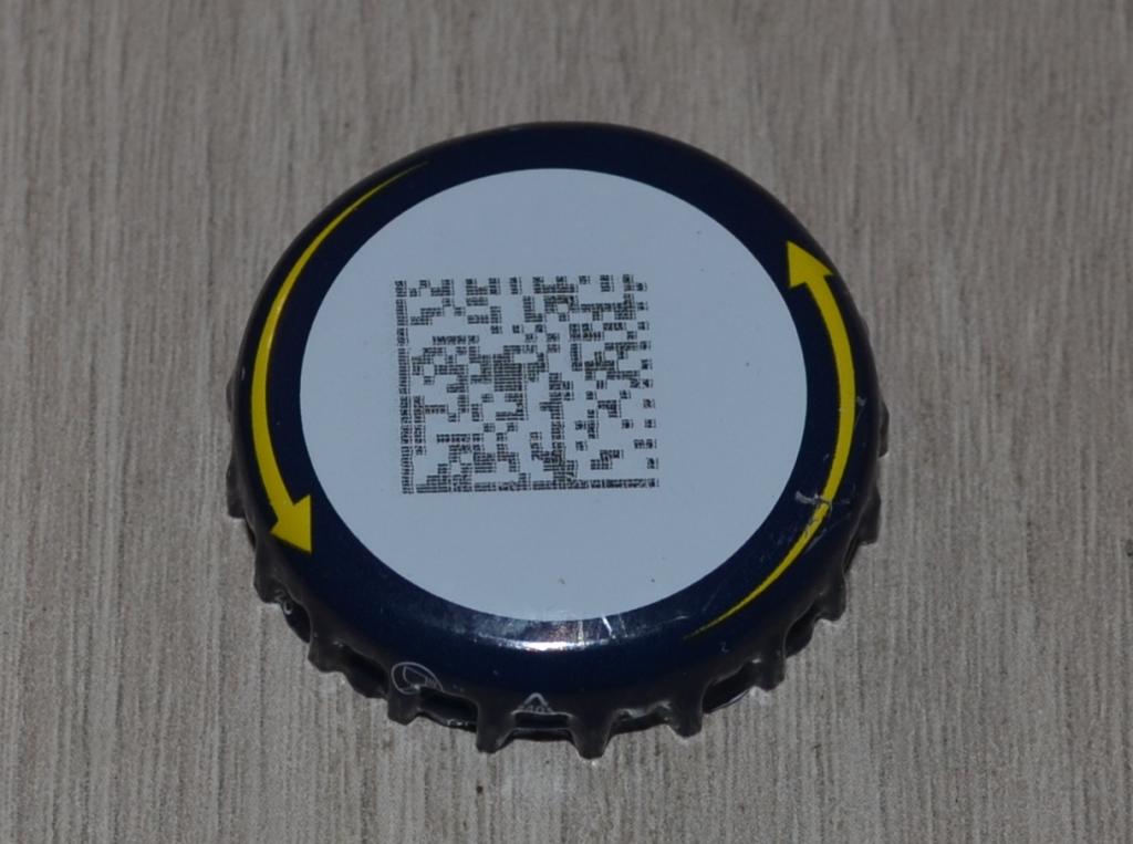 Кронен-пробка из России. DR.DIESEL - синяя, желтые стрелки и QR-код.