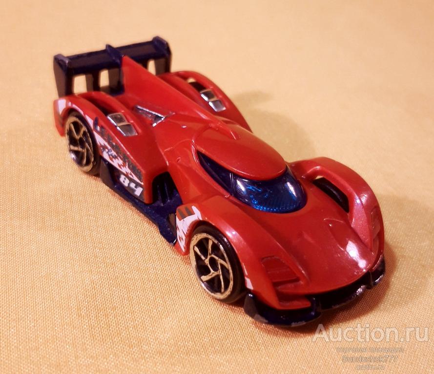 Игрушка Модель гоночный автомобиль ZURU Metal Machines "Legend 84" 1:64.