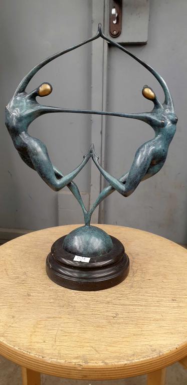 Танцующая пара 531. Модерн. Бронза. Статуэтка.