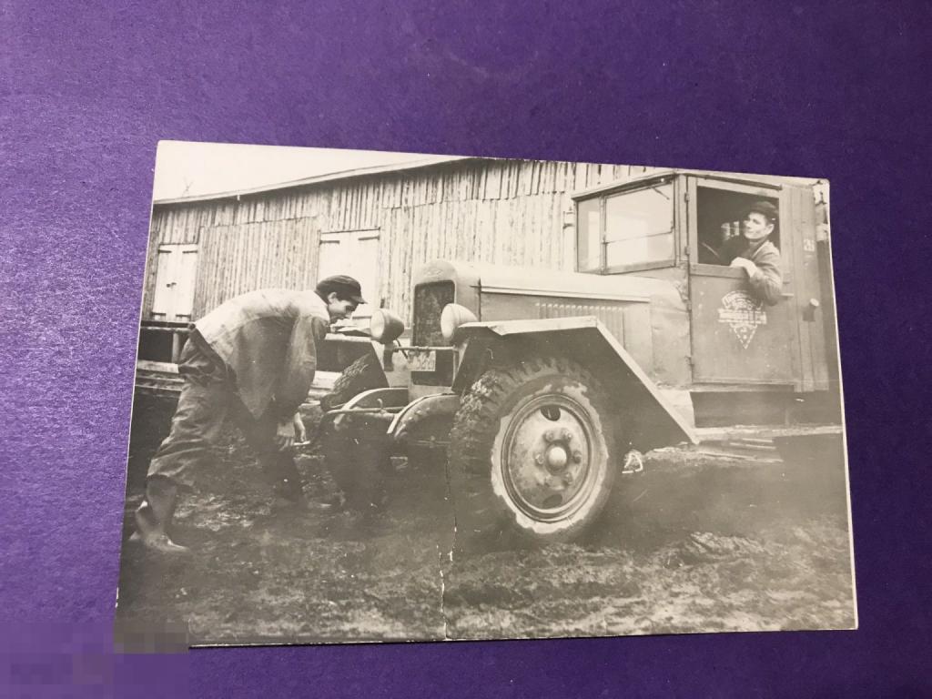 фк92г Юноша  заводит грузовик  Шофер  автомобиль машина госномер ЗГ Туркмения? ъ 