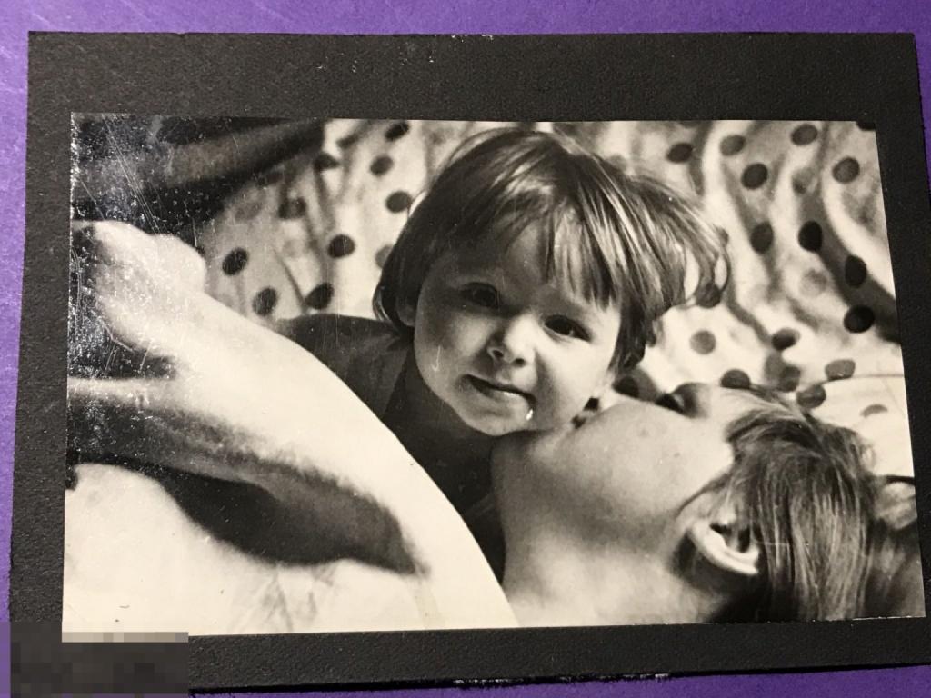 фм24 Ребенок с мамой  материнство    ъ 