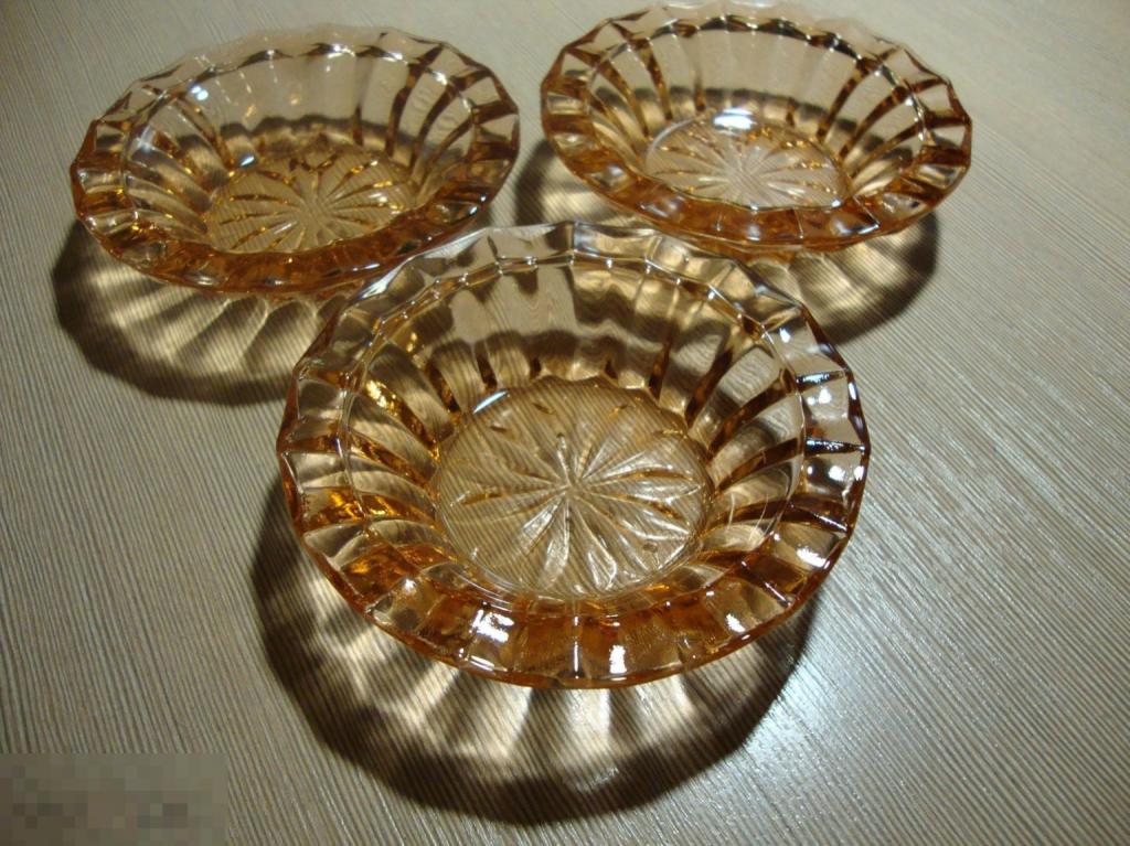 креманка 3 шт цветное стекло СССР 