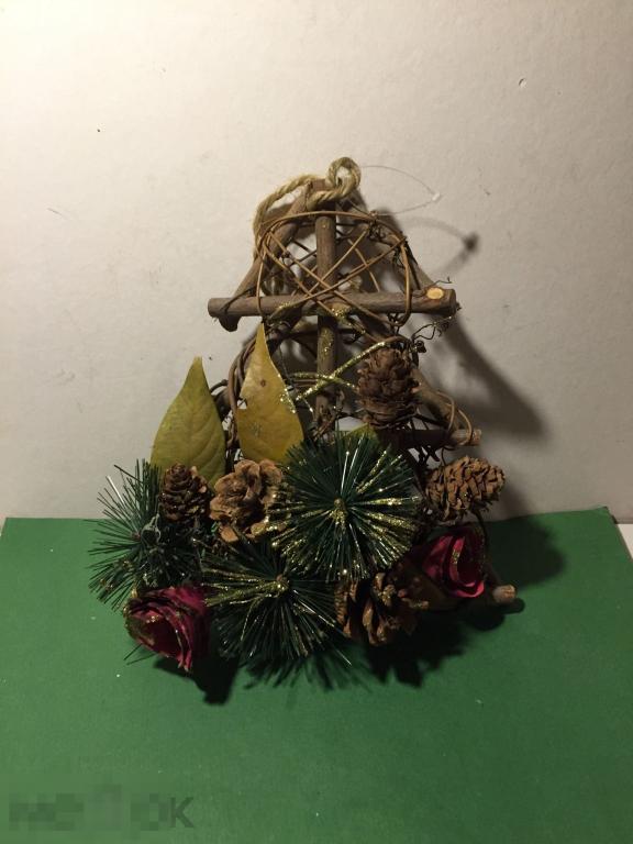 *в Новогодний декор   Елочка подвеска  из шишек  ххххх А Ю 