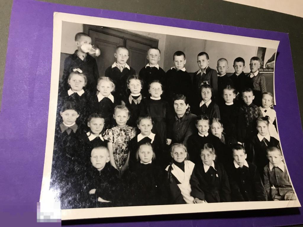 Пф2-5г Коллективное школа дети класс Плакат Обуздать агрессоров !  ххх 