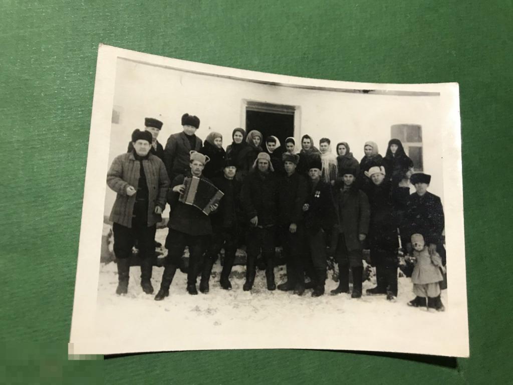 аф49г Коллективное с гармошкой  Медали     ххх 