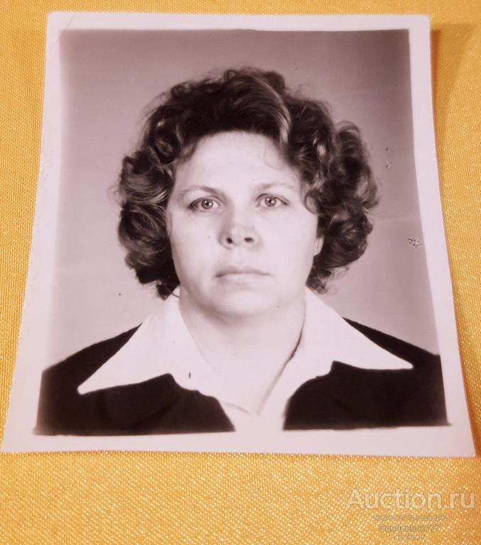 Девушка. ФотоПортрет. Советское фото на документы. 6 х 7 см.