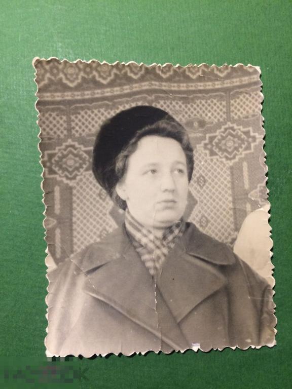 фк-6г Женский портрет  в шапке     ххххх 