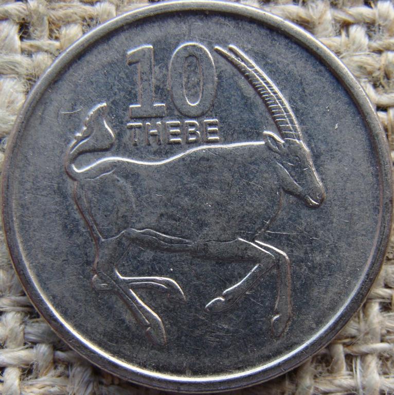 Ботсвана 10 тхебе 2013 год
