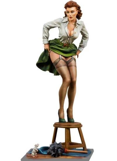 Фигурка 1:22 №047 девушка стул мышь стиль pin-up диорама смола