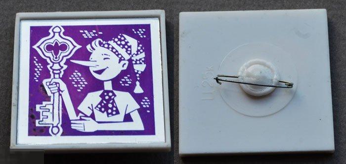 Крупный стеклянный знак БУРАТИНО Золотой ключик 