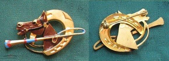 Брошь СКАЧКИ - брошка СССР (латунь) лошади конь кобыла наездник ипподром жоккей винтаж ретро 