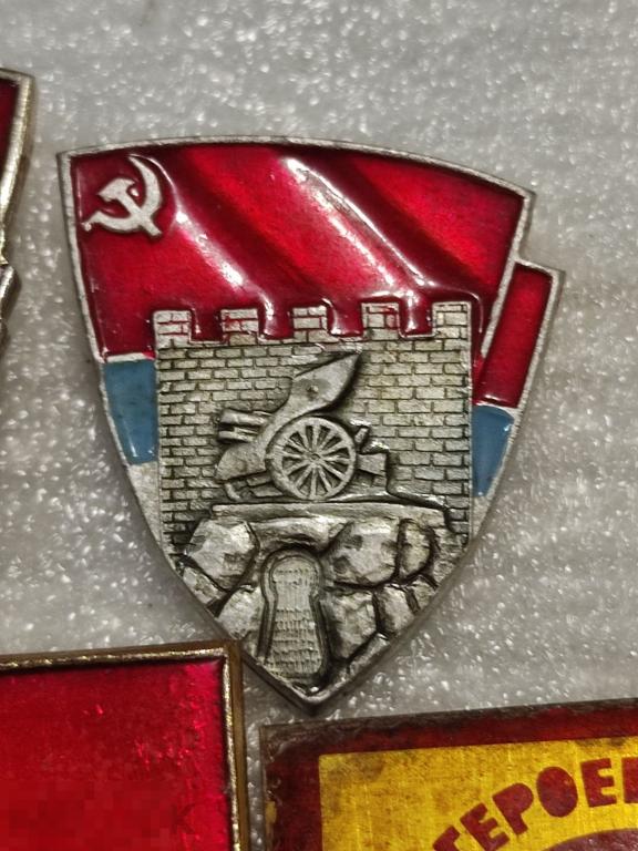 Значок крепость флаг СССР л4 
