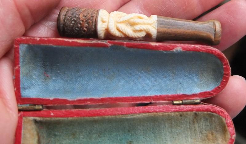 мундштук старинный в родном футляре, кость, дерево, царская Россия