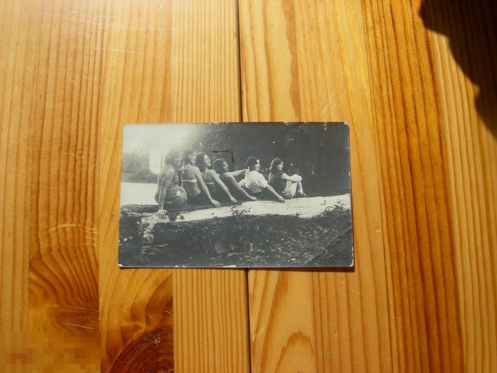 СТАРИННОЕ ГРУППОВОЕ ФОТО СПОРТСМЕНКИ НА СБОРАХ 