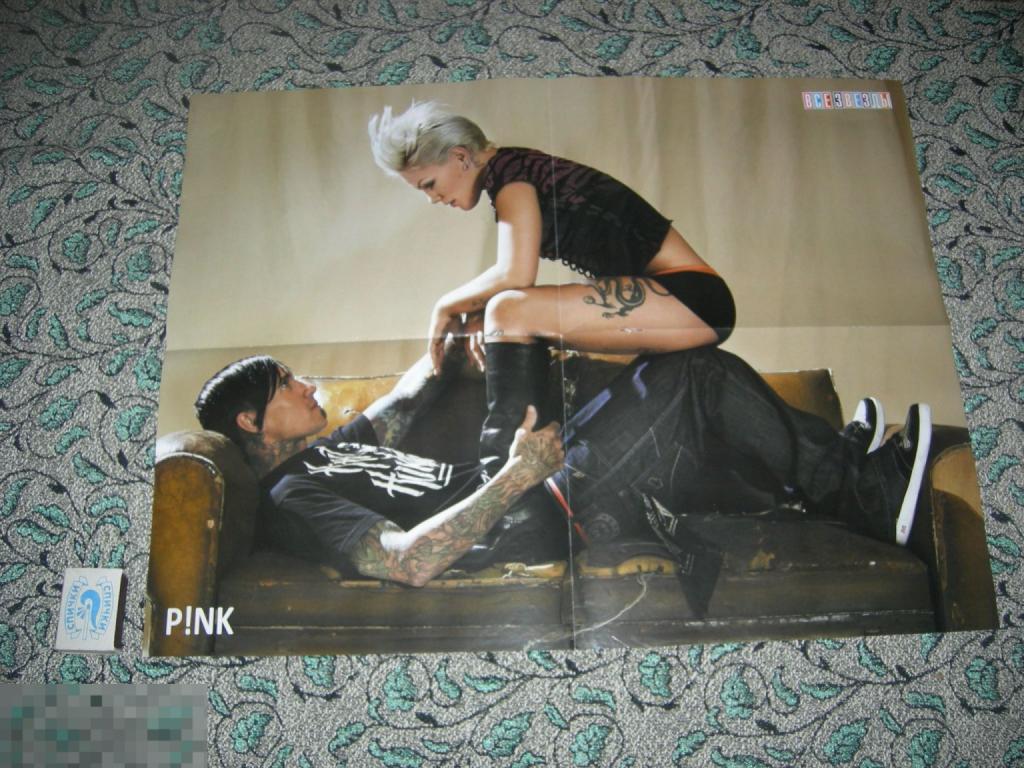ПОСТЕР ДВУХСТОРОННИЙ БОЛЬШОЙ ПЕВИЦА PINK ПИНК И ФИЛЬМ ОДИНОКИЙ РЕЙНДЖЕР ВСЕ ЗВЁЗДЫ 