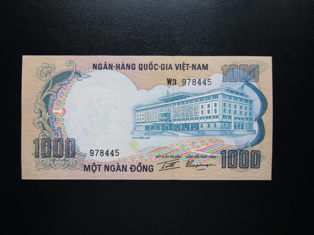 Южный Вьетнам - 1000 донгов 1972г. UNC.
