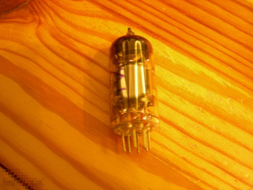 РАДИОДЕТАЛИ РАДИОЛАМПА СССР 6Ж3П-Е ЛУЧЕВОЙ ТЕТРОИД VII-76 ОРИГИНАЛ 44 