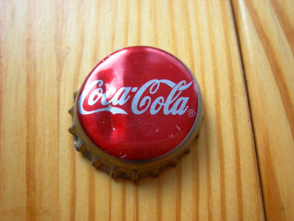ПИВНАЯ ПРОБКА COCA COLA КОКА КОЛА КРОНЕН ПРОБКА ПИВО РАЗНОВИДНОСТЬ В КОЛЛЕКЦИЮ 