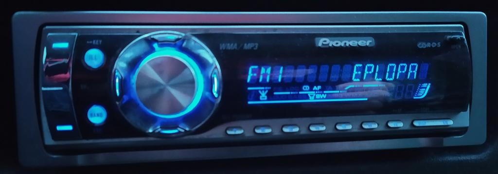 Автомагнитола CD/MP3 Pioneer DEH-P 5900 MP многоцветный дисплей 4 лин. выхода