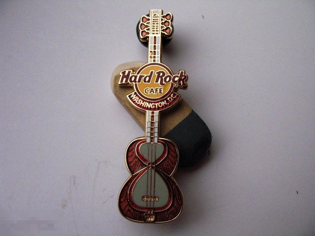 значок Hard Rock Cafe Washington Хард-рок кафе Вашингтон тираж 500 штук 