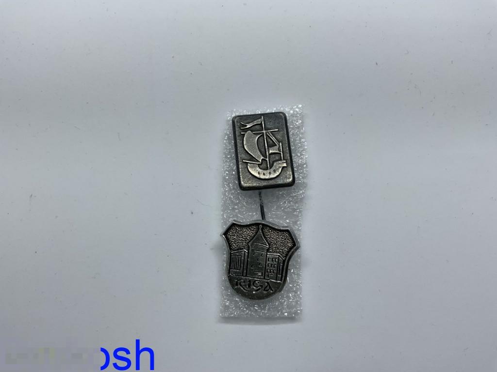 ЗНАЧОК СССР РИГА ЛАТВИЯ парусник лодка тяж мет тяжелый 2 шт набор 